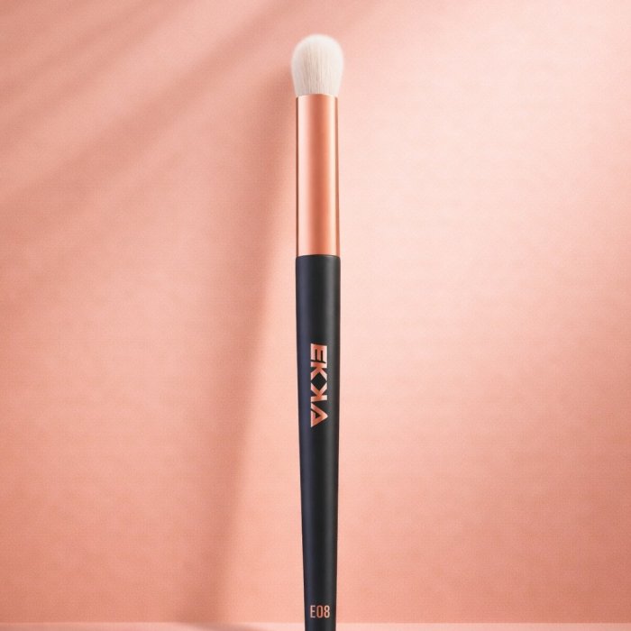 თვალის ღრმა ჭრილში ჩასაშლელი ფუნჯი